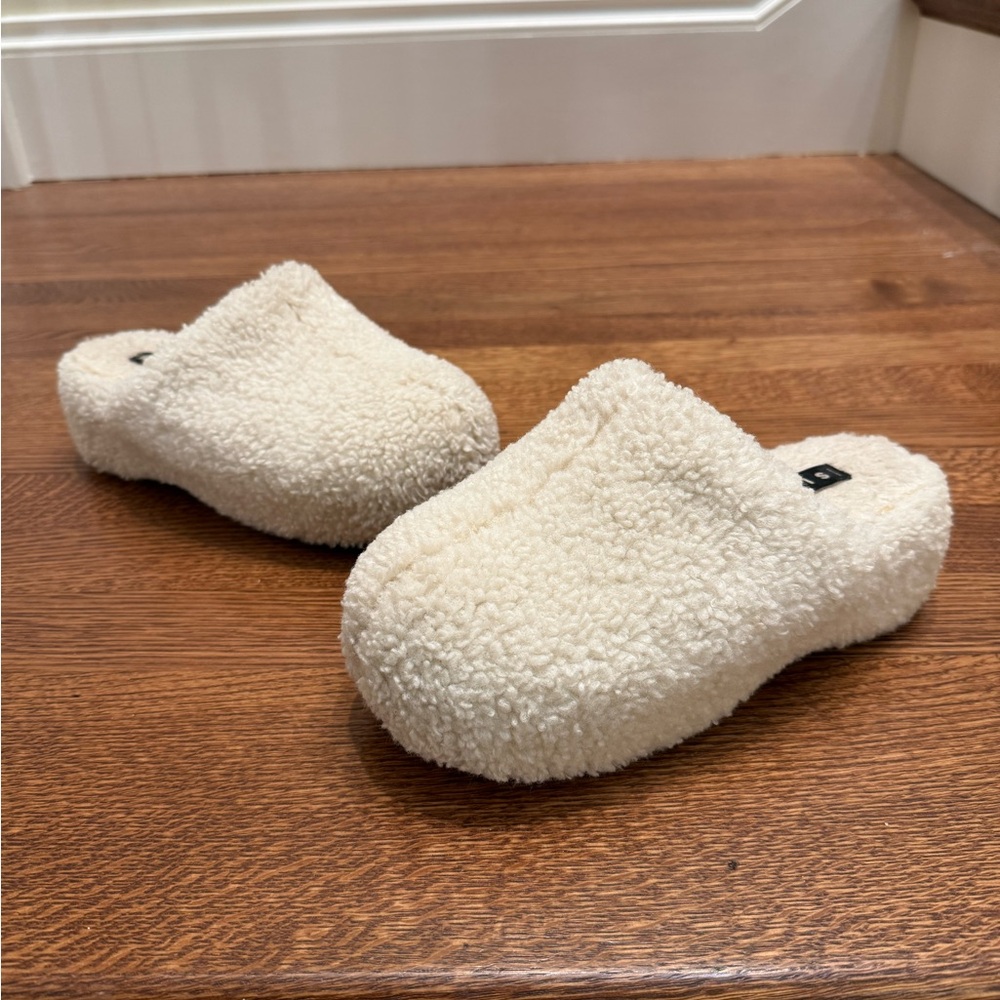SIMON MILLER Bubble Clog Furry Faux Sherpa Clogs Shoes Chunky Platform Fluffy 35